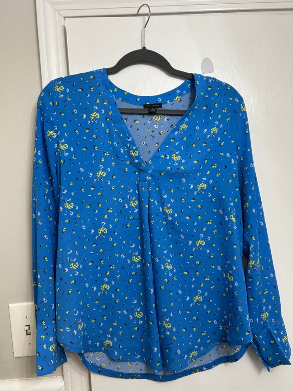 Ann Taylor Bright Blue Floral V-Neck Blouse